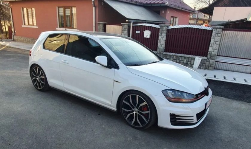 Volkswagen Golf 7 GTI dauna totala (1)