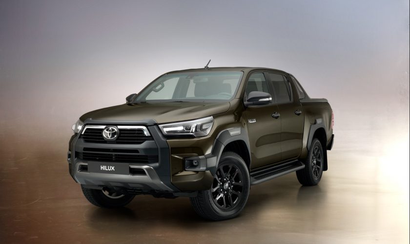 Toyota Hilux Invincible