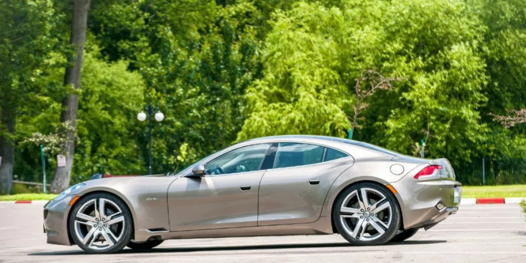 Unicul exemplar Fisker Karma din România se vinde din nou. Cât a lăsat la preț proprietarul?