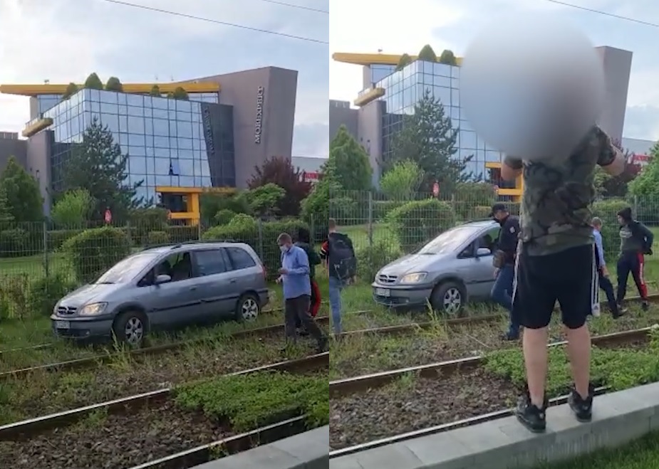 Un Opel Zafira a ajuns pe linia de tramvai. Justificarea șoferului a strânit hohote de râs - VIDEO