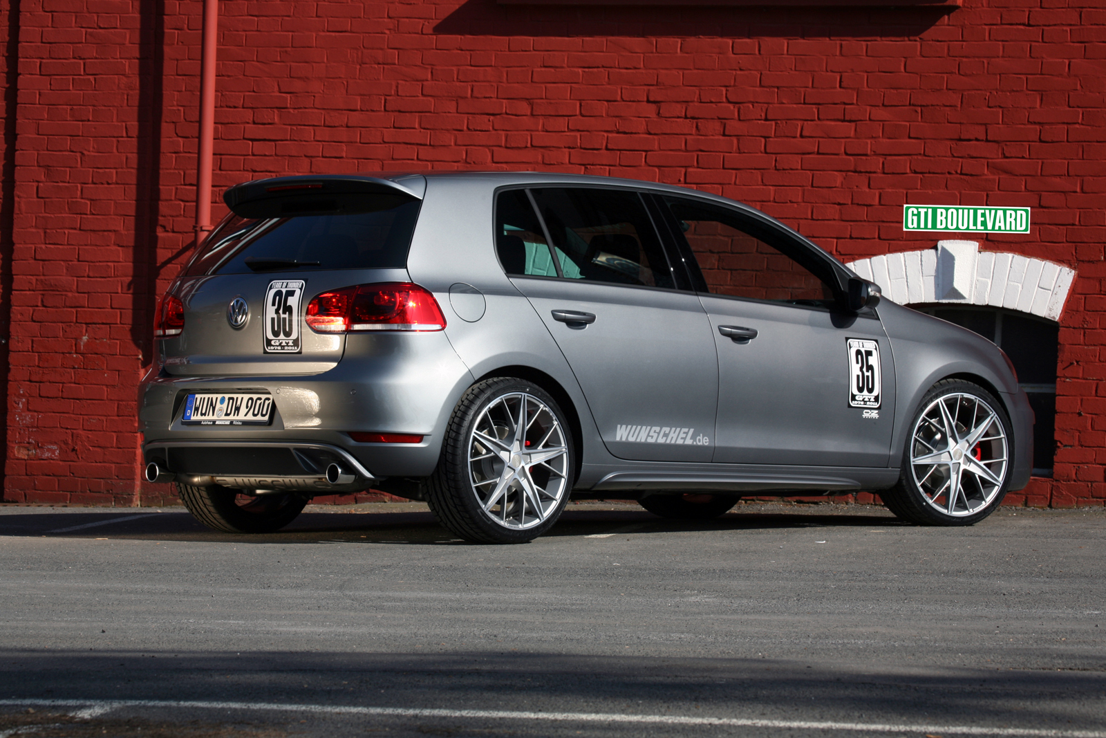 Volkswagen Golf GTI de la GTI35.com