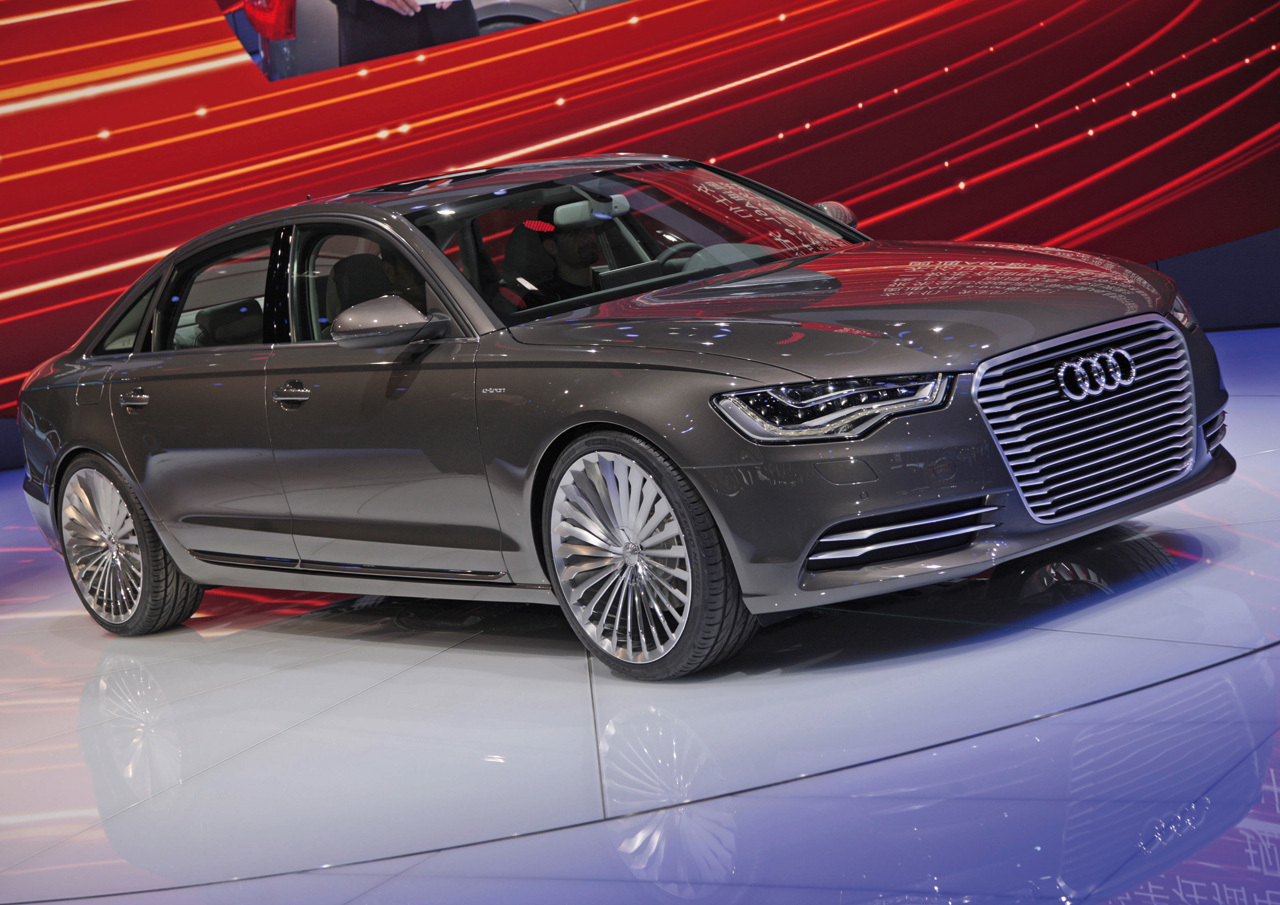 Audi A6 L e-tron dispune de un motor electric ce produce 95 CP