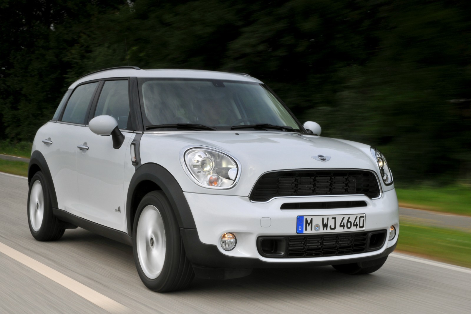 Mini Countryman SD ALL4 va avea un consum mediu de 4,9 ltiri/100 km si emisii CO2 de 130 g/km