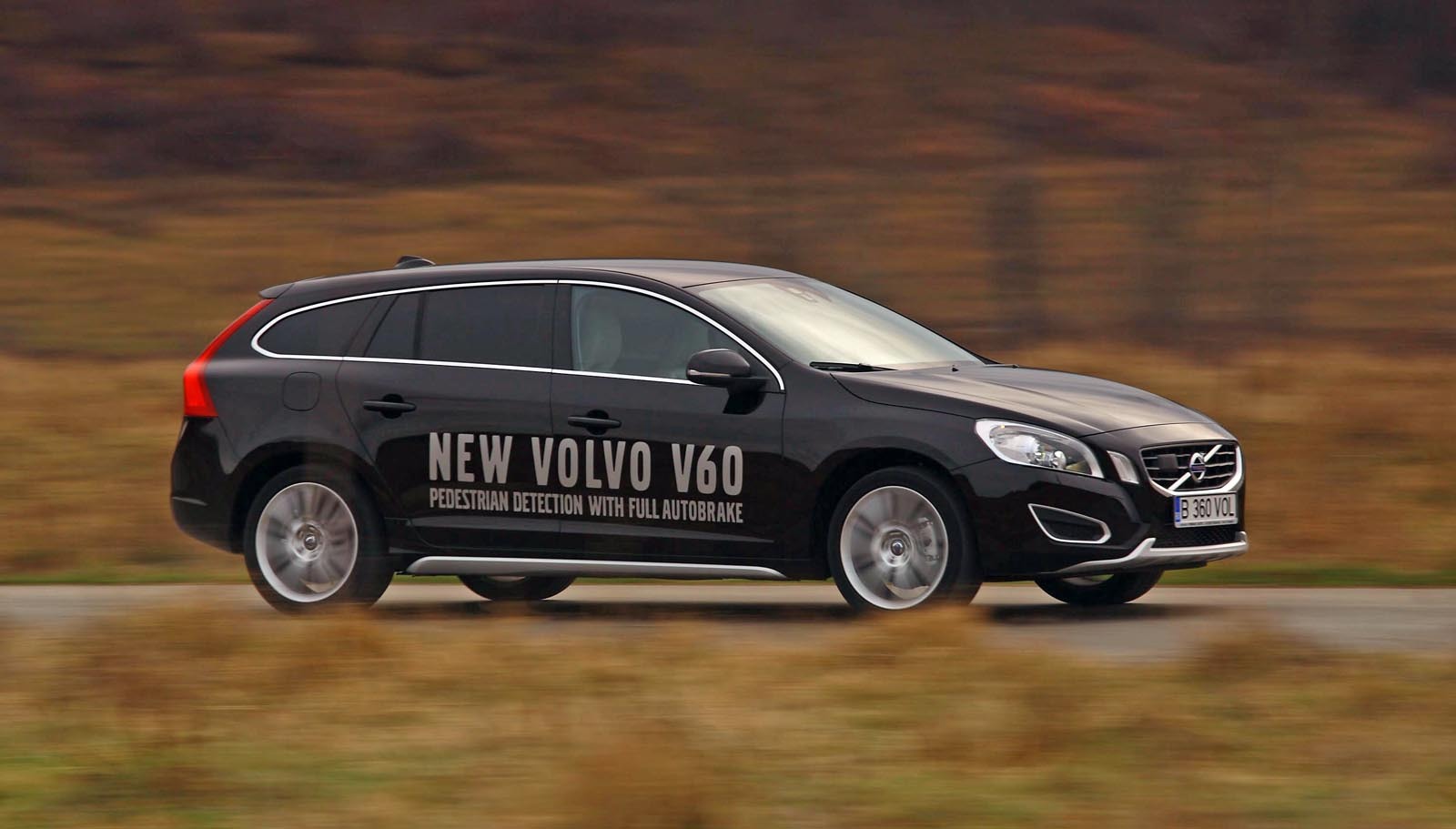 Volvo V60 D3 are un motor diesel de 2.0 litri si 163 CP, care trage bine la turatii joase