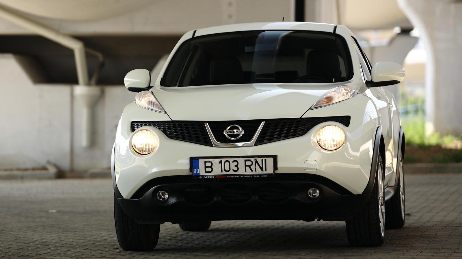 Pretul lui Nissan Juke 1.6 turbo 4x4, de 24.840 euro, este pe deplin justificat de tehnica si dotari