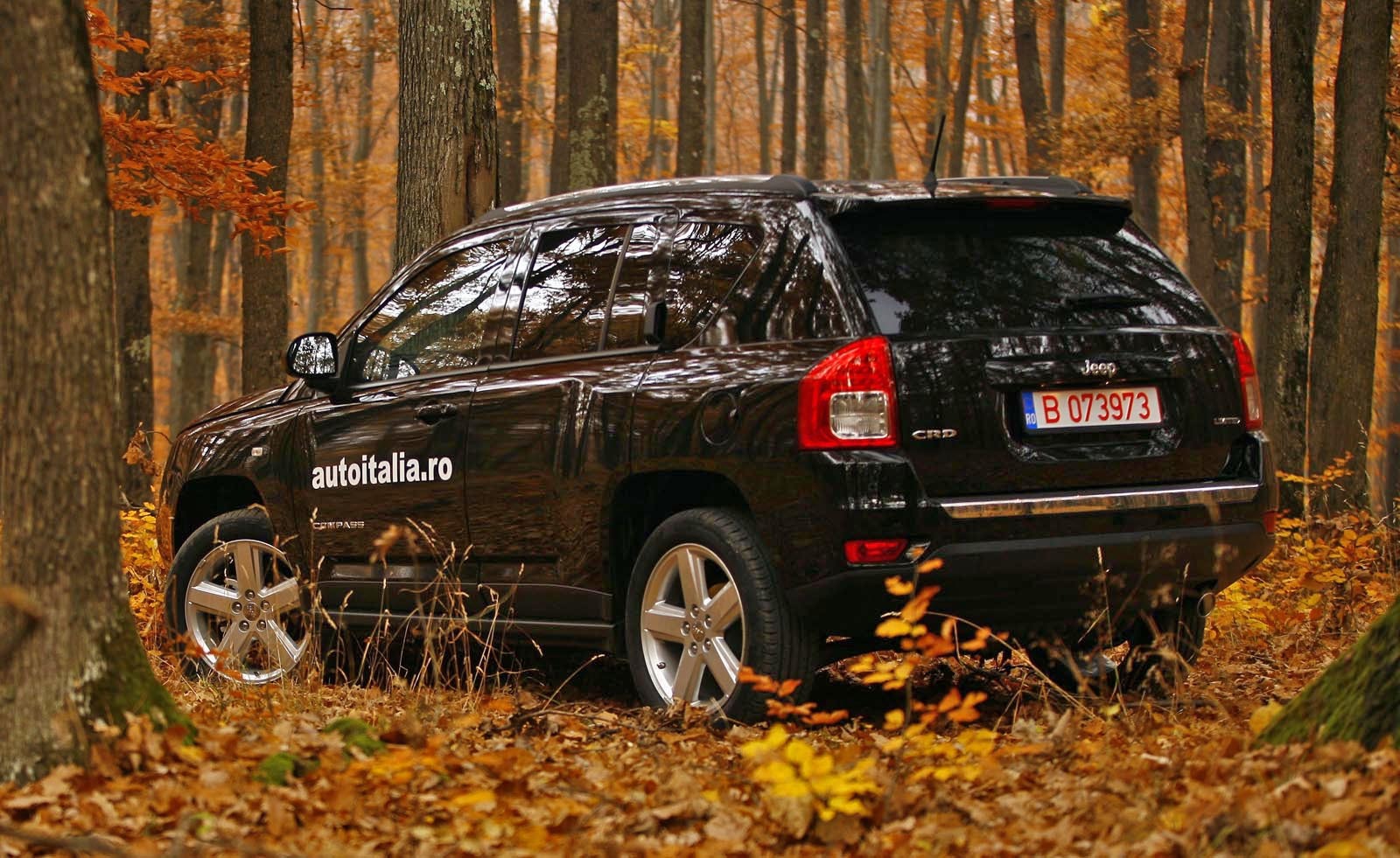 Cu exceptia partii frontale, Jeep Compass facelift nu a primit alte modificari de design