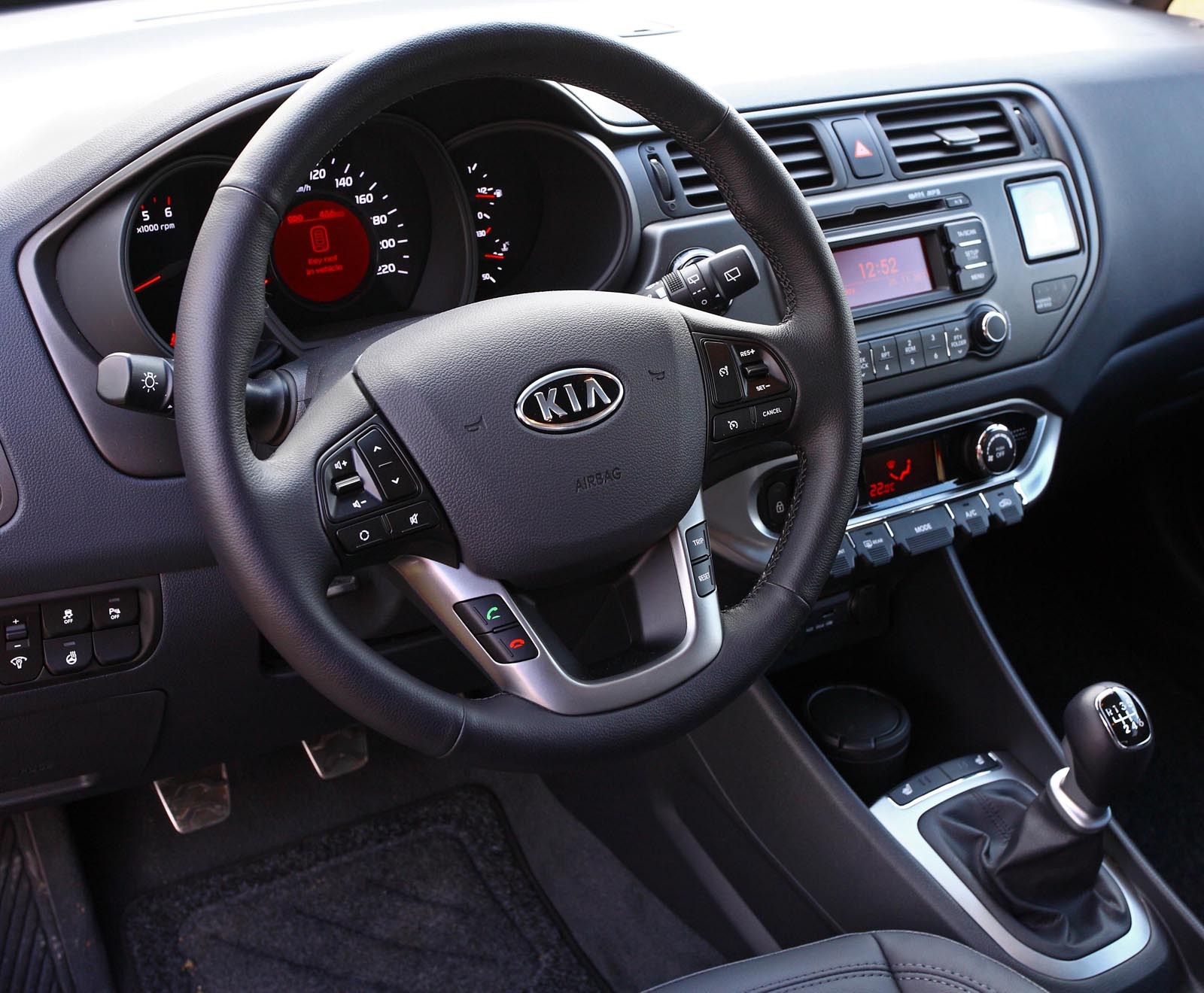 Pretul de baza pentru KIA Rio 1.4 CRDi este de 11.933 euro