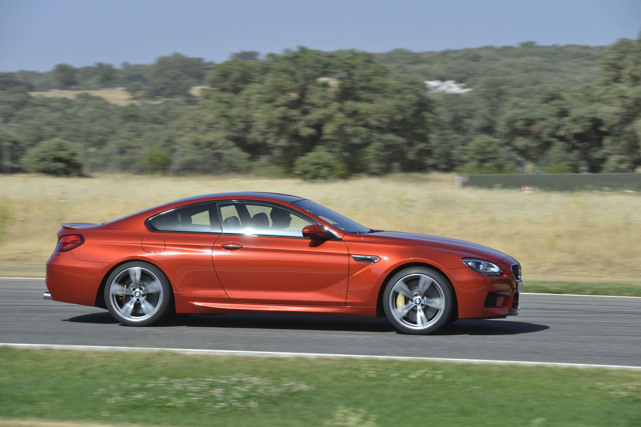 BMW M6 2013 on track